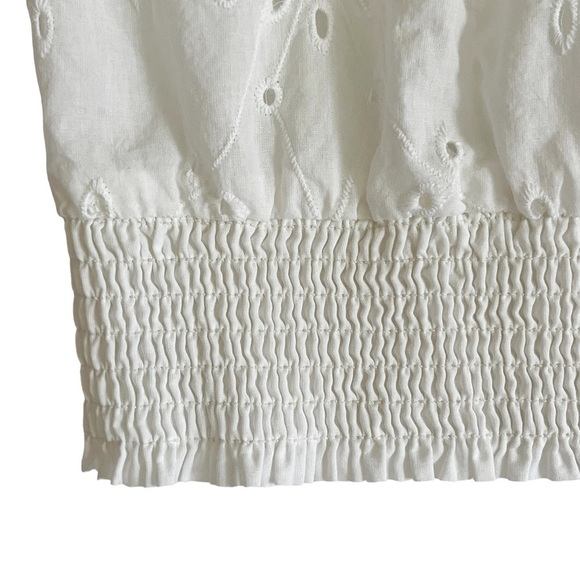 Adiva White Relaxed Lace Blouse with Long Sleeves - Picture 11 of 14